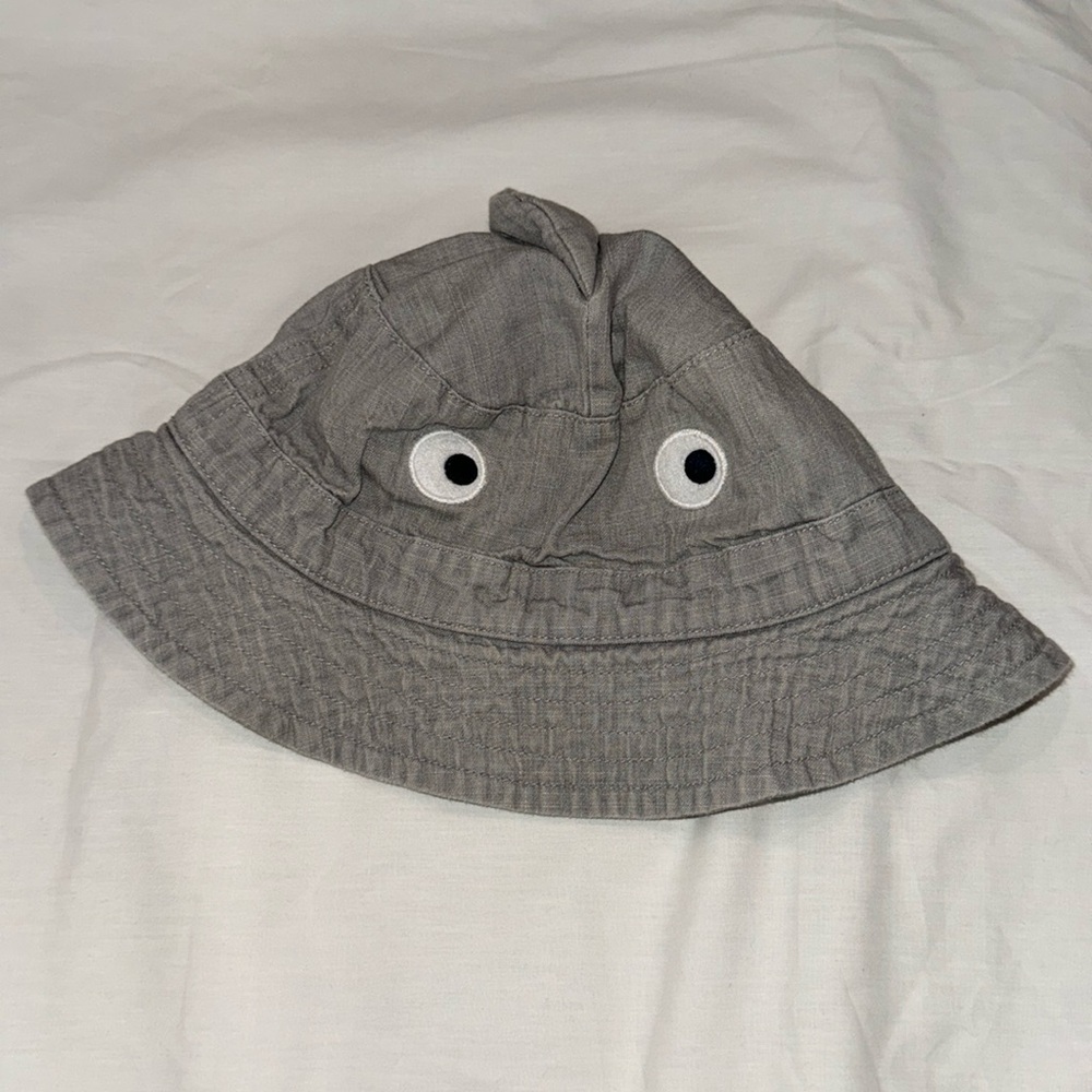 Baby gap boys bucket